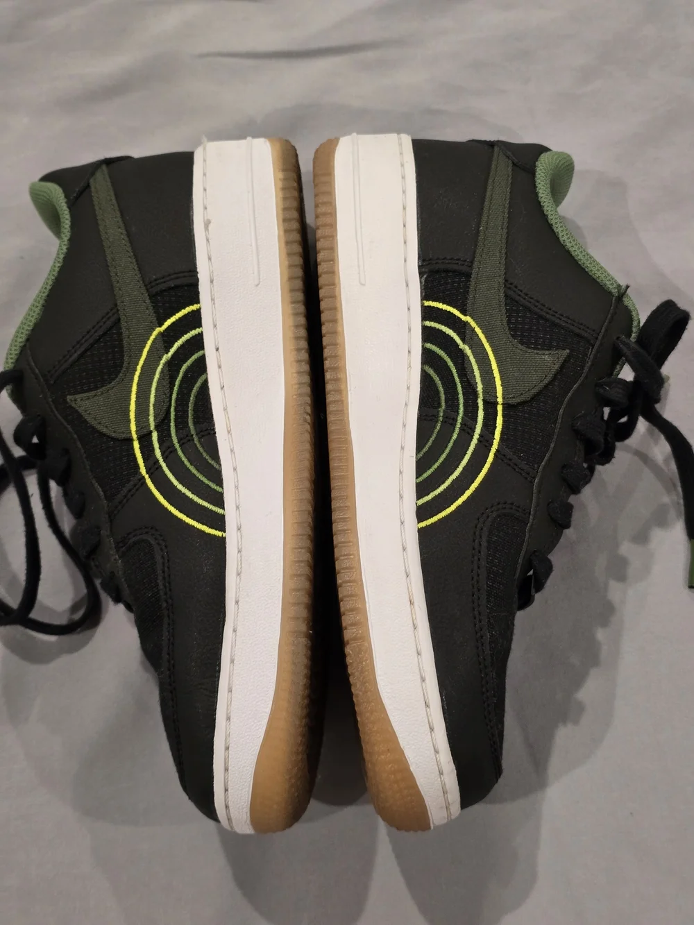 Nike Kids Black Green Neon Yellow Low-Top Sneakers